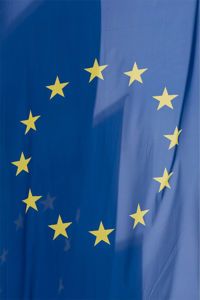 7 Thomas Schindler EU Flagge Vor EZB Europa 1024h 85