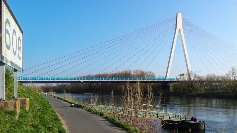 07 Bernd Kesseler Heimat Rhein 2 Heimat 1024h 50