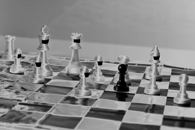 5 Wolfgang Schrammeck Schach Nichtssagen 1024h 70