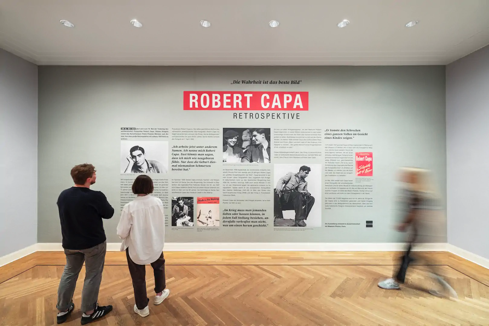 Robert Capa: Fotograf, Kriegsreporter, Freund und Visionär.