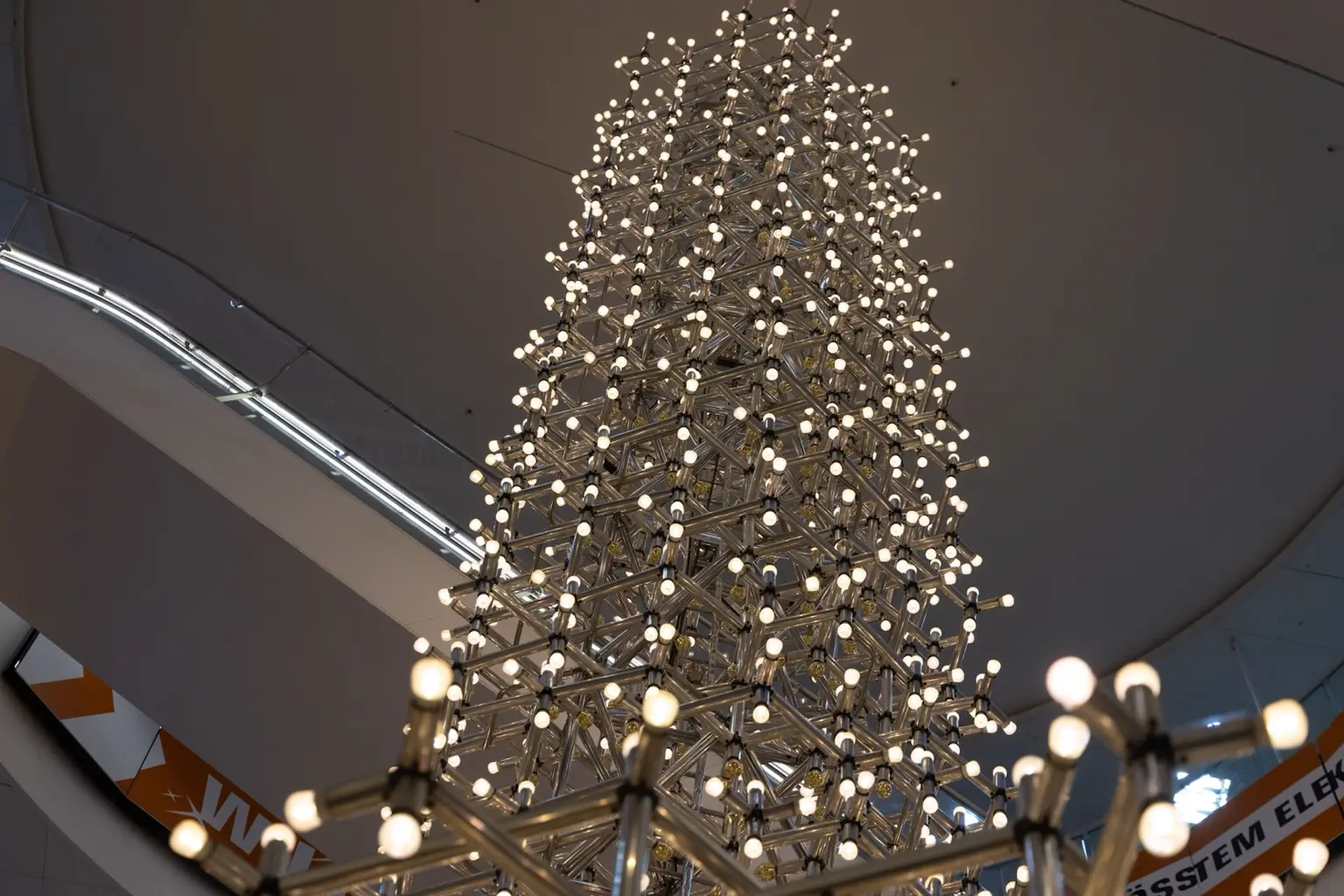 2 Helke Napierala Lichtsäule Nach Oben Helke Napierala